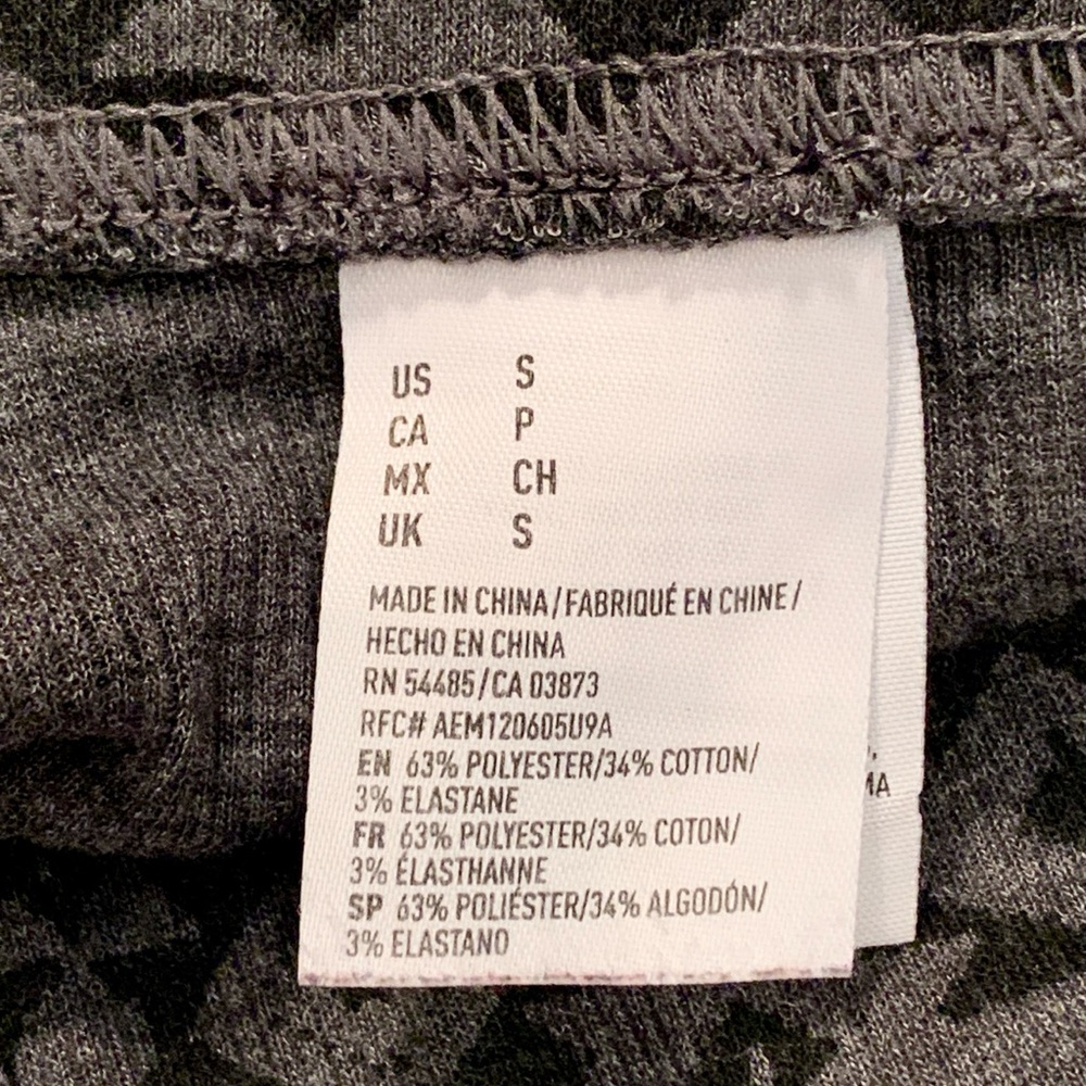 AEO Gray/Black Patterned Ribbed Leggings - Picture 4 of 6